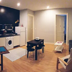 Centrico Junto Al Museo Con Wifi Apartamento
